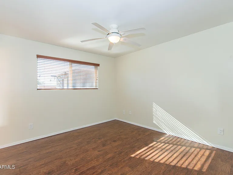 1813 E Ellis Dr — Photo 41