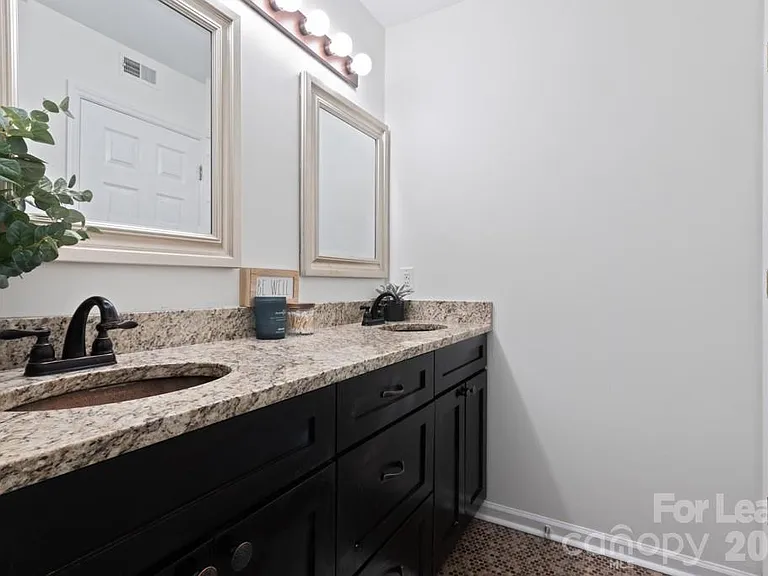 212 W 10th St #4 — Photo 11