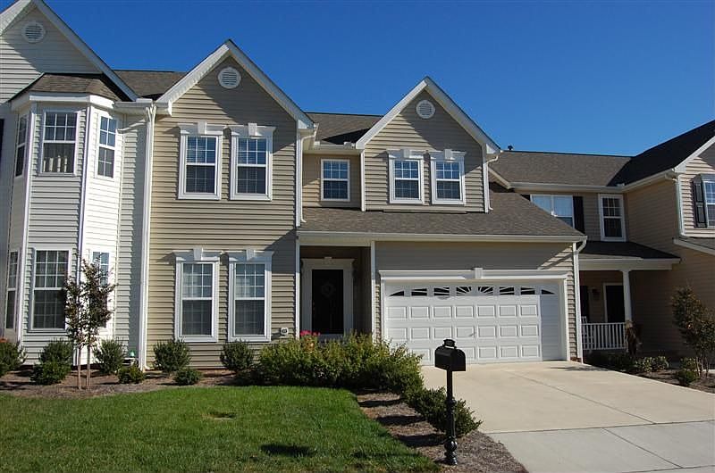 "2006Built in Upchurch Farm Villas"