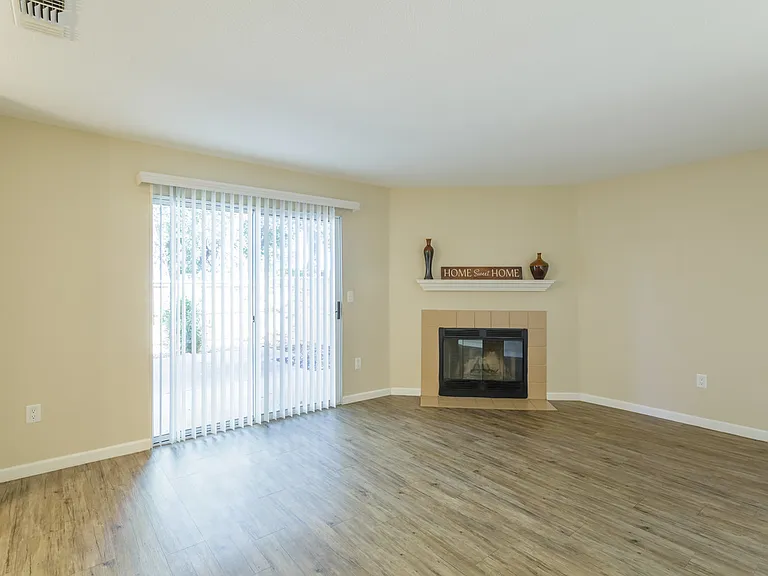 Heather Ridge Apartments — Photo 12