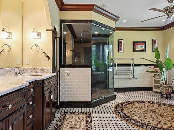 35th image of 1511 Carroll Ln