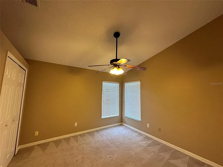 13813 Bluewater Cir — Photo 25