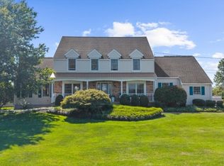 36 Kingsridge Rd, Frenchtown, NJ 08825