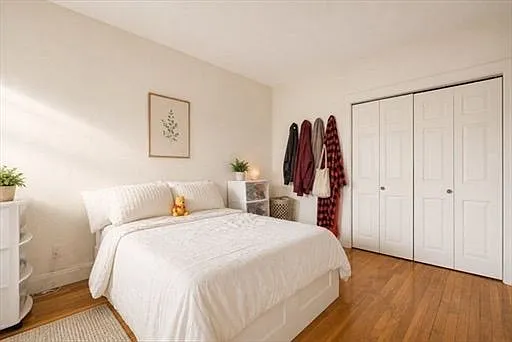8 Chiswick Rd #6 — Photo 3