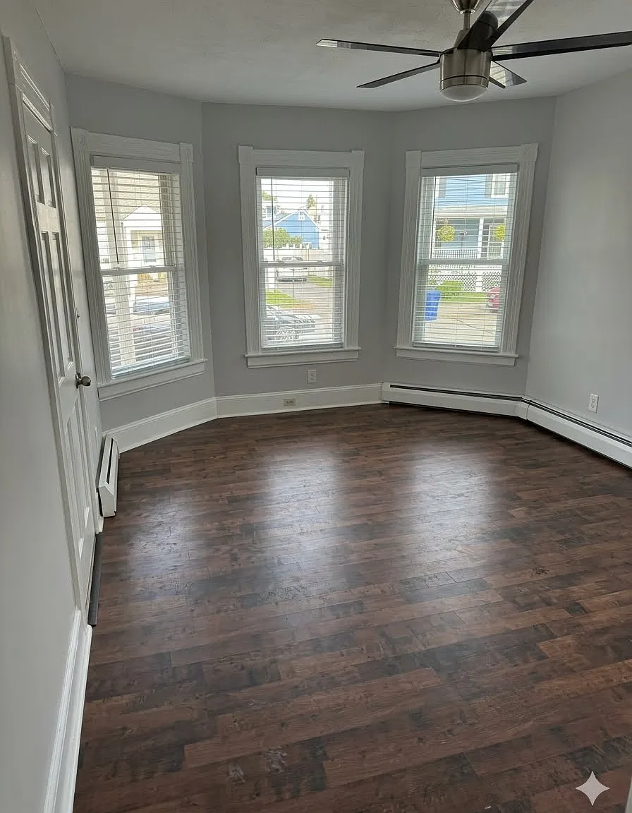 3 bed, 1417 sqft, $2,400 — Photo 1