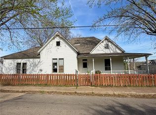 202 Jackson St, Doniphan, MO 63935
