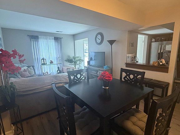 3rd image of 2729 Red Lion Pl