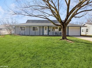 49 Circle Dr W, Montgomery, IL 60538