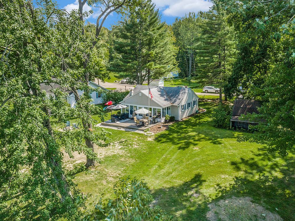 3145 Minkler Lake Rd, Allegan, MI 49010 Zillow