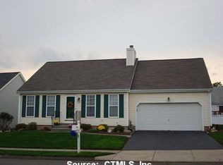 23 Greenview Ter, Middletown, CT 06457