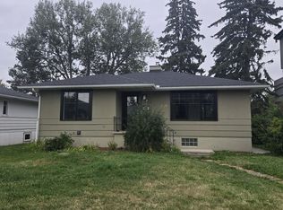 2204 25th Ave NW, Calgary, AB T2M 2C1