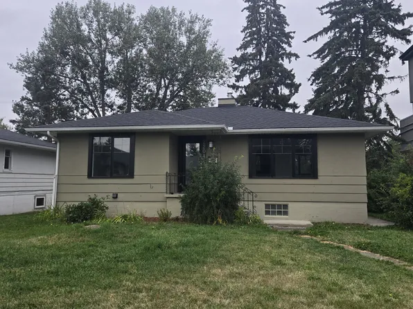 2204 25th Ave NW, Calgary, AB T2M 2C1