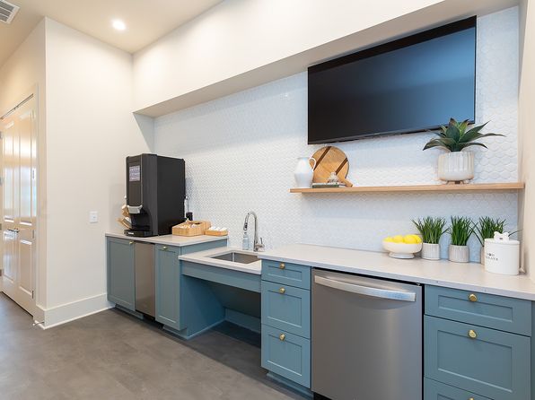 729 Crescent Woods Dr #22-705-208