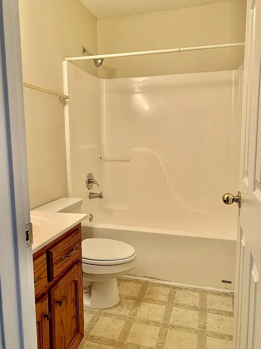 3 bed, 1214 sqft, $1,650 — Photo 4