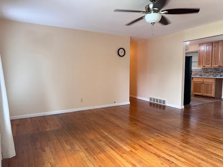 7361 Fields Ertel Rd — Photo 10