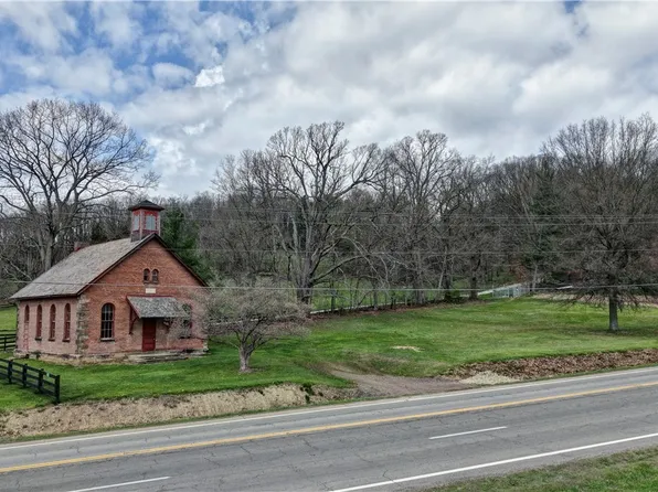 Main St SW, Navarre, OH 44662