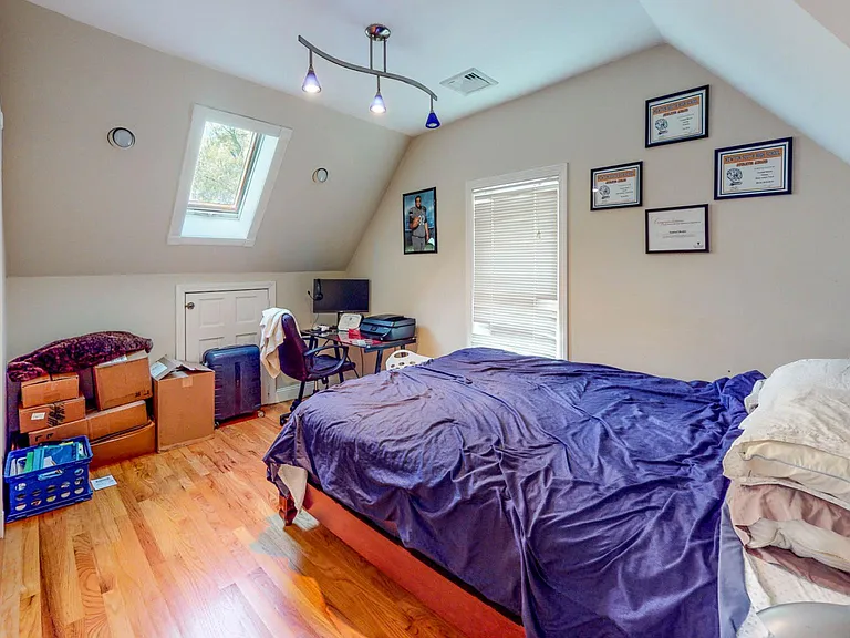 8 North St #2 — Photo 40