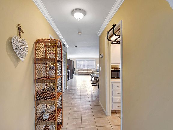 2nd image of 80 Venetian Drive #201s