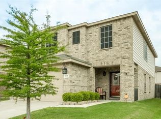 8816 Valley River Dr, Fort Worth, TX 76244