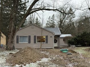 922 Johnson Plank Rd, Warren, OH 44481