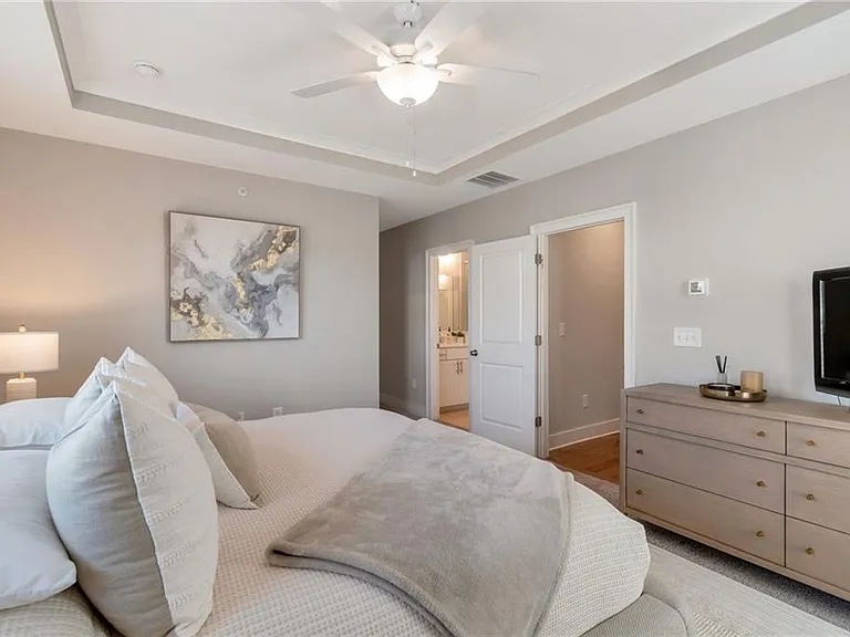 564 Ember Ln — Photo 23
