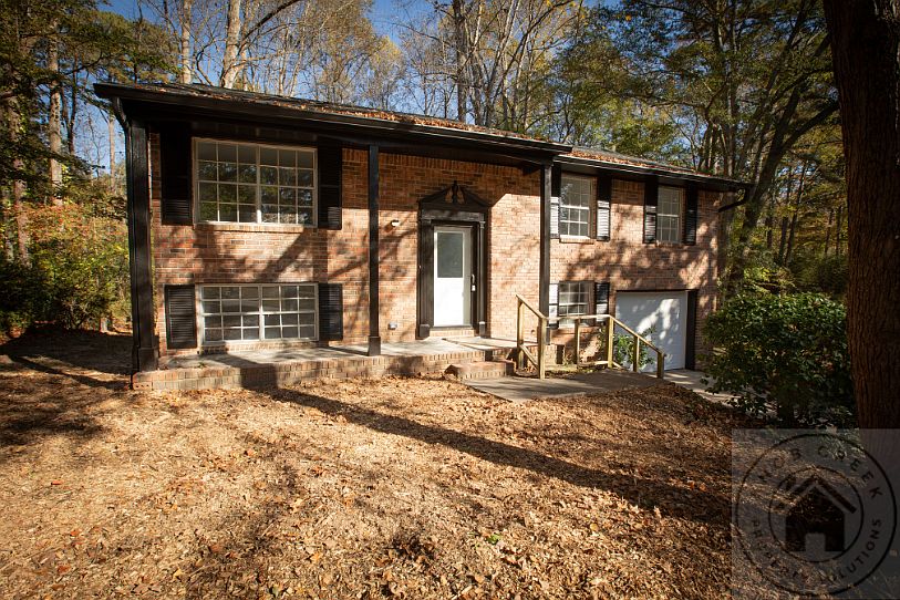 1st image of 2879 Tiffany Dr SW