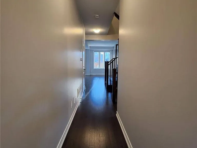 34 Stonehill Ave — Photo 4