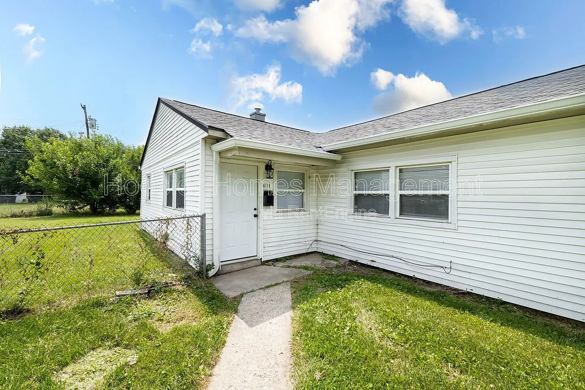 Building Photo - 6119 Nimitz Dr