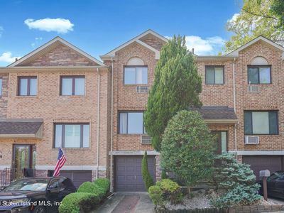 20 Hilldale Ct, Staten Island, NY, 10305