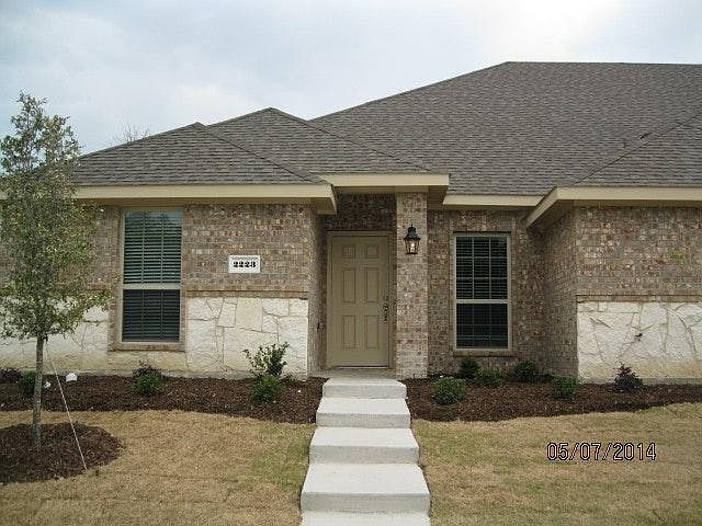 1st image of 2135 Colby Ln