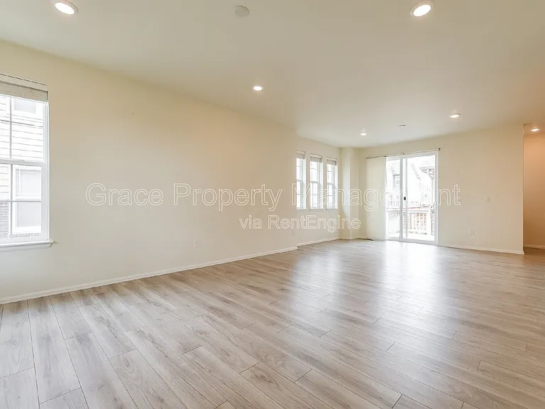 17626 Olive St — Photo 5