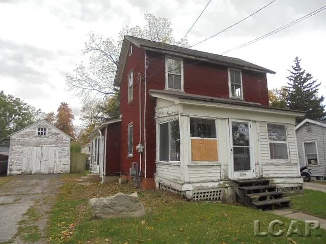310 E Siena Heights Dr photo 1