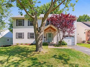 601 Mistletoe Ln, Saint Louis, MO