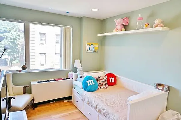 Sold by Paul Kushner Realty | media 30