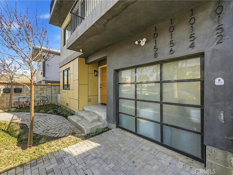 10156 Regent — Photo 8