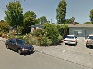 595 Cottonwood Dr, Santa Rosa, CA 95407