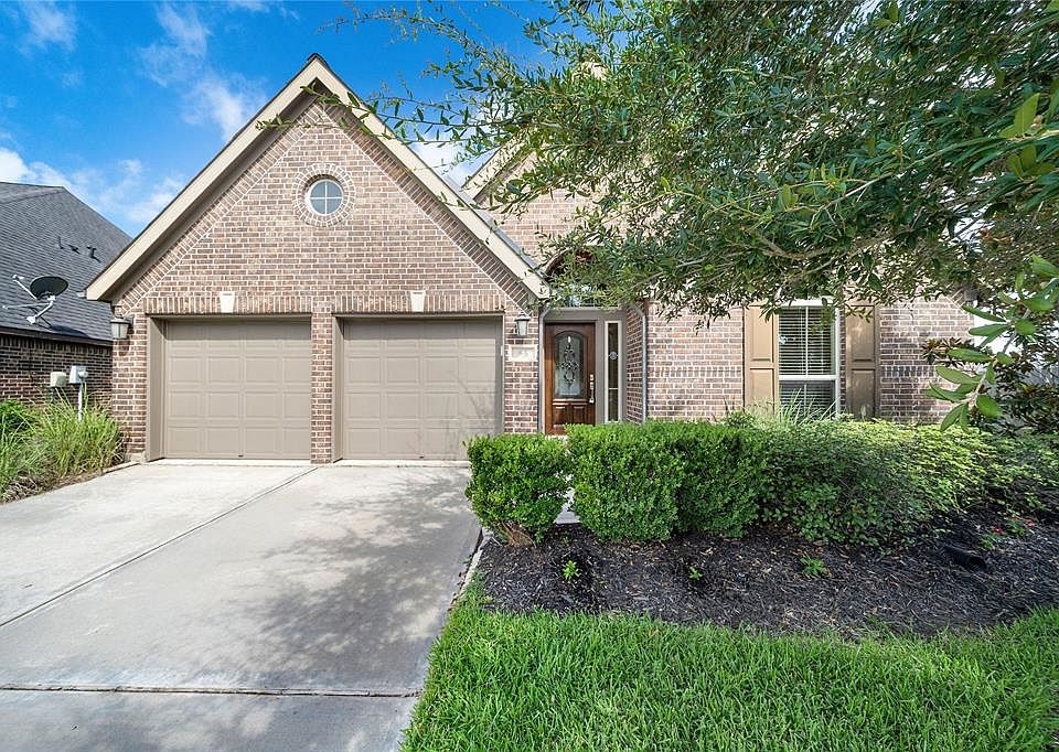 1st image of 85 Ivy Croft Court