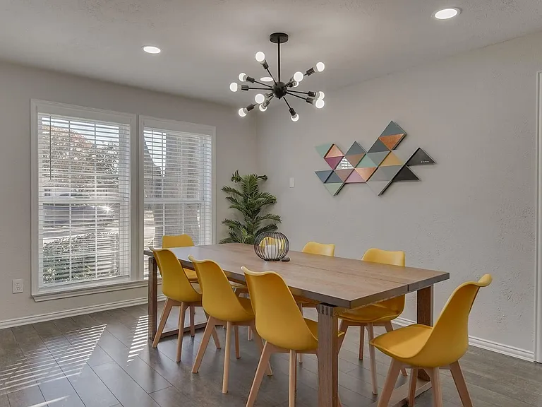2421 Regal Rd — Photo 5