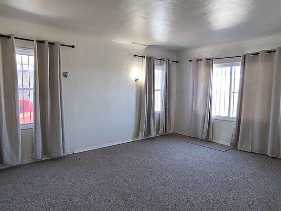 3rd image of 3612 Hamilton Ave