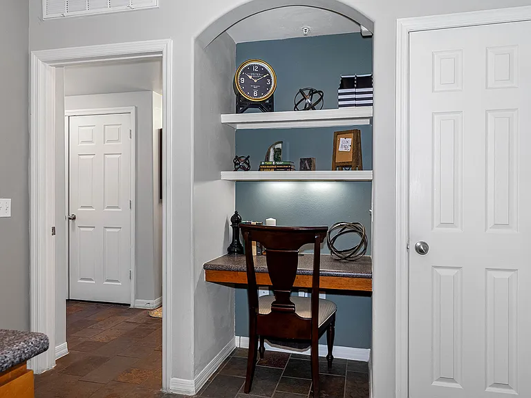10420 McKinley Dr — Photo 54