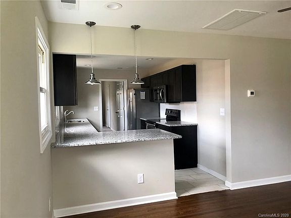 5th image of 2228 Ludlow Dr