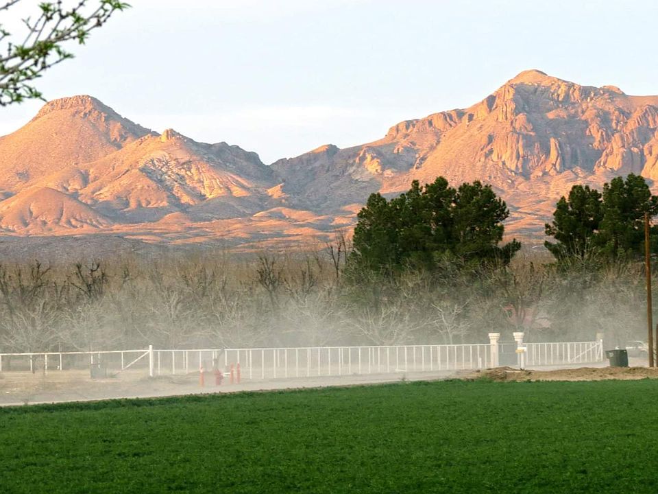 2nd image of 1861 Trails End Rd