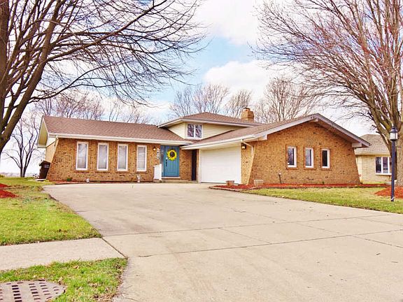 2nd image of 1613 Stonebridge Dr