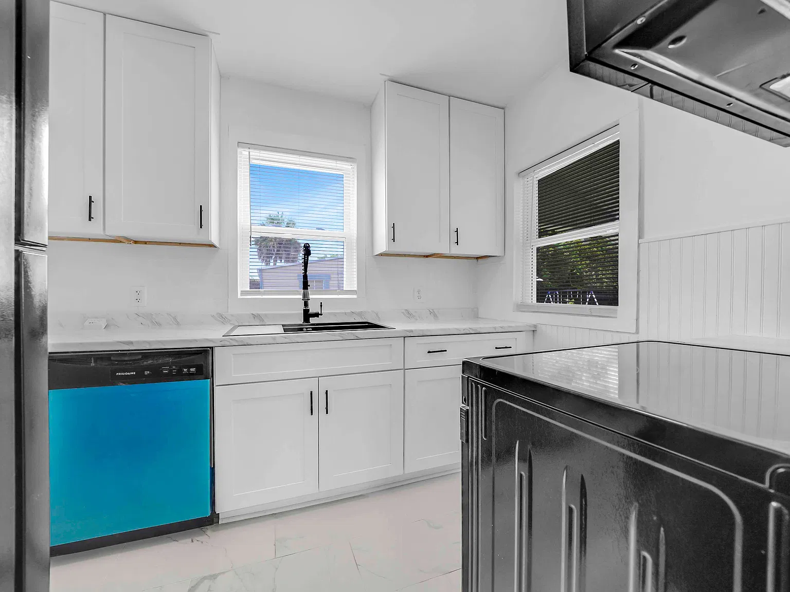 2 bed, 704 sqft, $1,395 — Photo 3