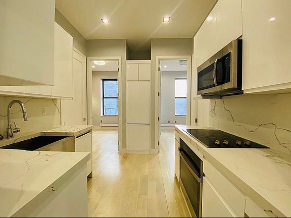5th image of 133 E 35th St APT 3