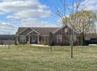101 Riverside Dr, Troy, MO 63379