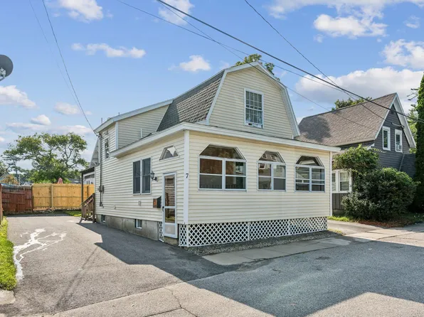 7 Myrtle Avenue, Old Orchard Beach, ME 04064