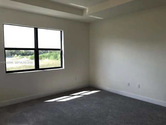 3 bed, 2.5 bath, $4,700 — Photo 3