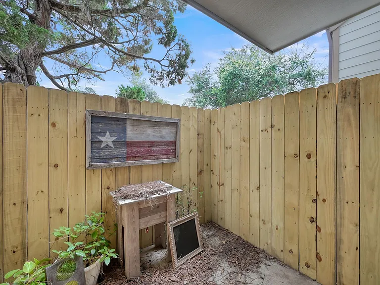 3900 Aspen Dr #108 — Photo 17