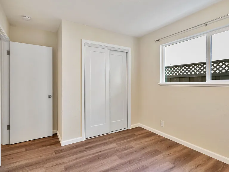 1581 Willowdale Dr — Photo 23